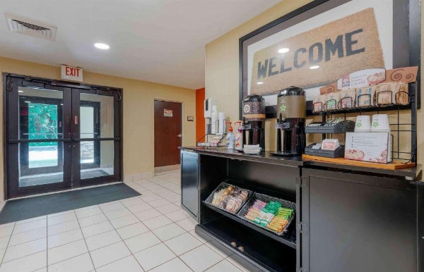 Extended Stay America Suites - Asheville - Tunnel Rd. image 9